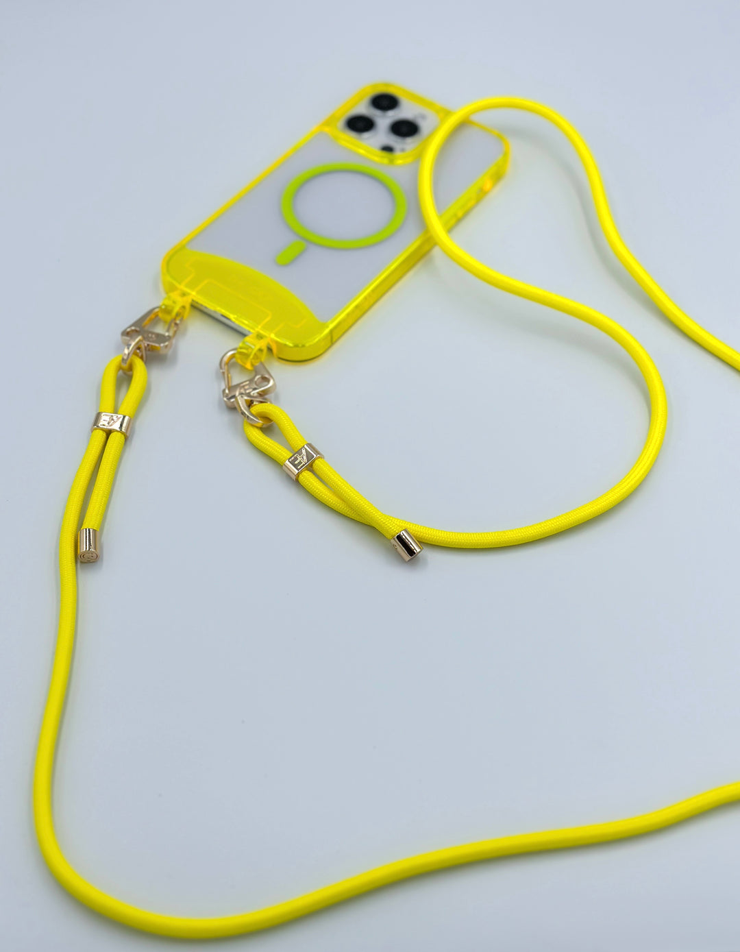 Transparente neongelbe iPhone-Hülle – MagSafe