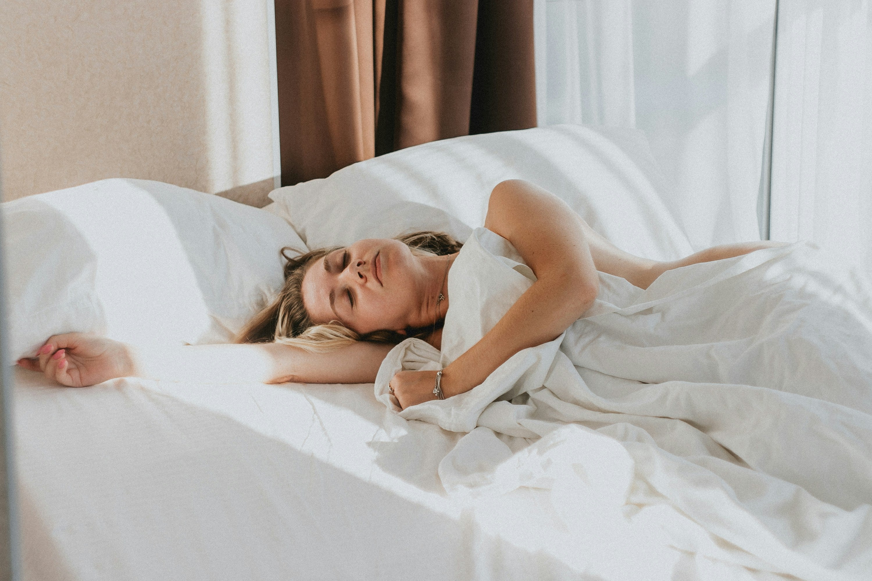 The 15-Minute Morning Routine That Makes Everything Easier (No Phone Required)
