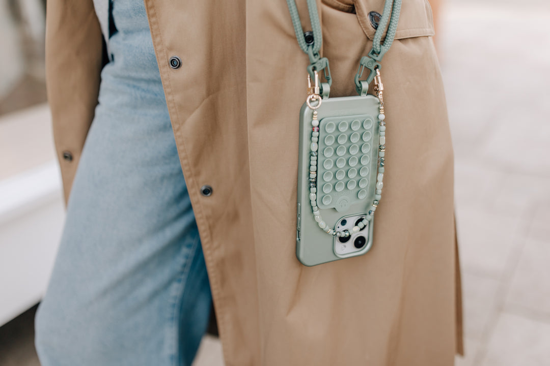 Clover Phone Wristlet