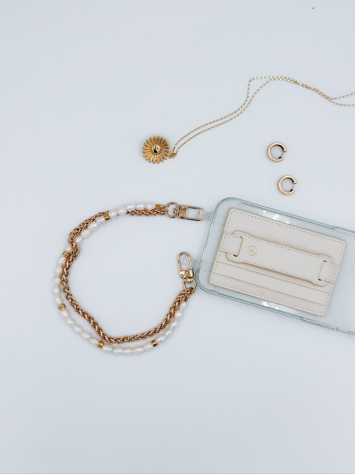 Pearl Minimal Wristlet