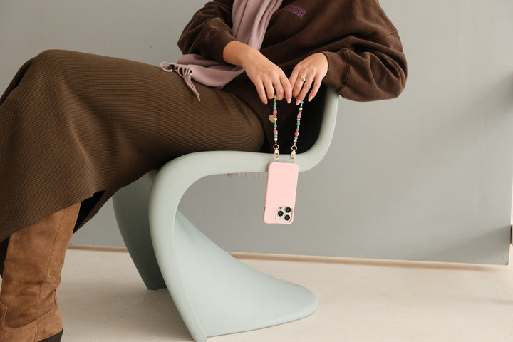 Luma Phone Wristlet