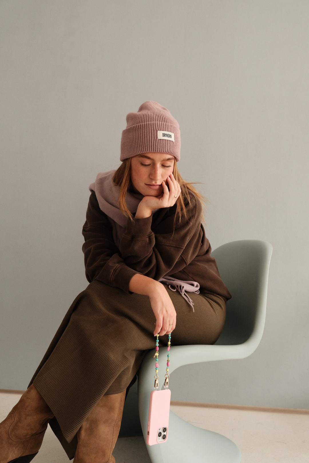 Luma Phone Wristlet