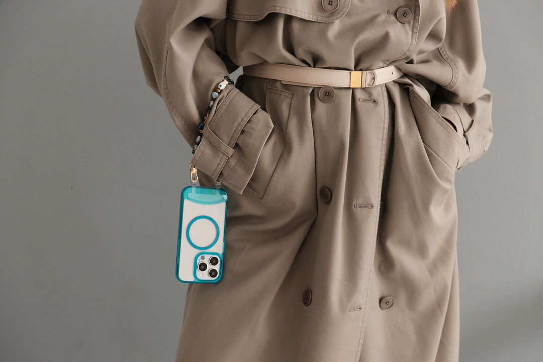 Reef Phone Wristlet