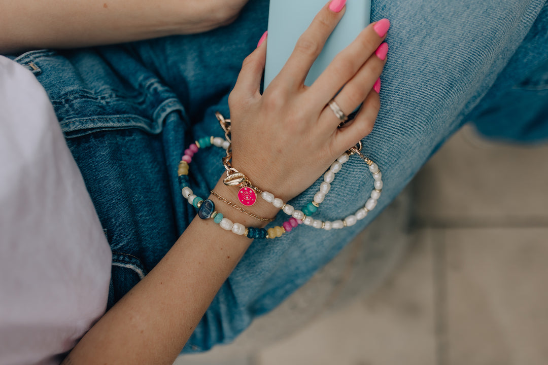 Lola Phone Wristlet