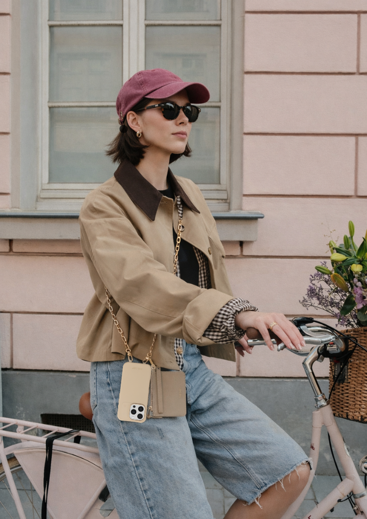 Dune iPhone Case (MagSafe)